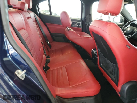 2020 Alfa Romeo Giulia Ti Sport z VIN ZARFANBN7L7632914, wystawiony jako Copart lot #55761355 z przebiegiem 26 635 mil mil oraz Szkoda całkowita • Salvage title. Historia ofert i sprzedaży dostępna na DreamBid. Obrazek 10.