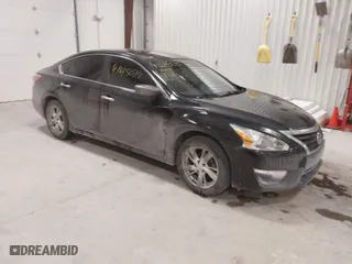 2013 Nissan Altima 2.5 SL with VIN 1N4AL3APXDN410456, listed as a IAAI auction lot 41615039 with 214,643 mi miles. Bid and sale history available at carsss.com. Image 1.