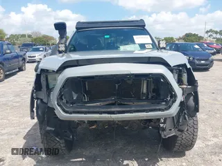 2020 Toyota Tacoma SR5 с VIN 3TMCZ5AN1LM351625, выставлен на аукционе IAAI как лот 41931616 с пробегом 99 333 миль миль и . История ставок и продаж доступна на DreamBid. Изображение 6.