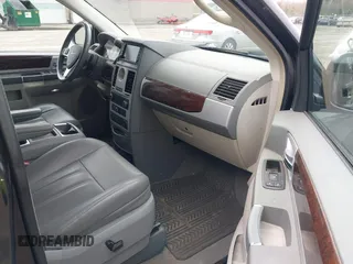 2010 Chrysler Town & Country Touring with VIN 2A4RR5D19AR170405, listed as a IAAI auction lot 42057496 with 195,211 mi miles. Bid and sale history available at carsss.com. Image 5.
