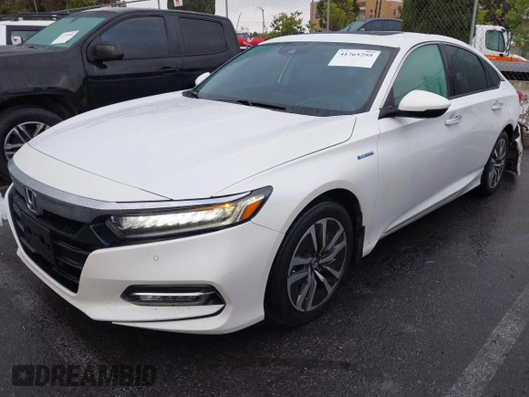 2018 Honda Accord Touring with VIN 1HGCV3F92JA016932, listed as a IAAI auction lot 41765295 with 68,879 mi miles and . Bid and sale history available at DreamBid. Image 2.