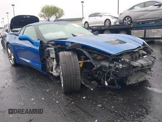 2016 Chevrolet Corvette Z51 3LT z VIN 1G1YM2D74G5116883, wystawiony jako IAAI lot #42160585 z przebiegiem 25 939 mil mil oraz . Historia ofert i sprzedaży dostępna na DreamBid. Obrazek 1.