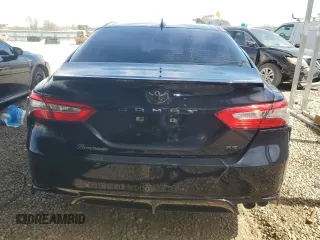 2019 Toyota Camry LE with VIN 4T1B11HK9KU723144, listed as a Copart auction lot 45474645 with 194,673 mi miles and Clean Title. Bid and sale history available at carsss.com. Image 6.
