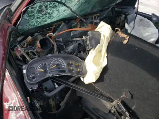 2003 Chevrolet Silverado 1500HD LS z VIN 1GCGC13UX3F236733, wystawiony jako Copart lot #87897155 z przebiegiem Nie podano mil oraz Szkoda całkowita • Salvage title. Historia ofert i sprzedaży dostępna na DreamBid. Obrazek 8.
