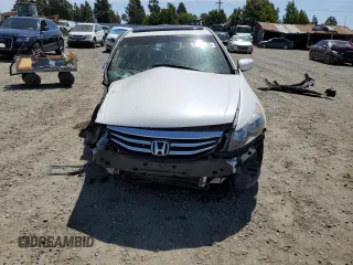 2011 Honda Accord EX-L z VIN 1HGCP3F84BA028356, wystawiony jako Copart lot #57917095 z przebiegiem 162 179 mil mil oraz Szkoda całkowita • Salvage title. Historia ofert i sprzedaży dostępna na DreamBid. Obrazek 5.