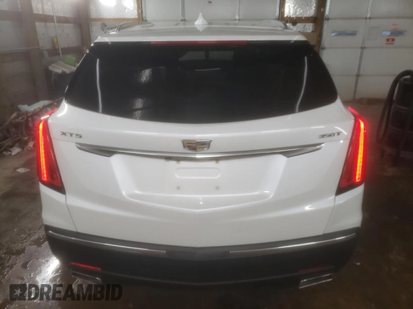2020 Cadillac XT5 Luxury FWD with VIN 1GYKNAR42LZ229814, listed as a Copart auction lot 85808514 with 45,827 mi miles and Salvage title. Bid and sale history available at DreamBid. Image 6.