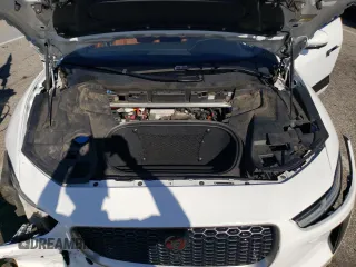 2019 Jaguar I-Pace SE z VIN SADHC2S18K1F73762, wystawiony jako Copart lot #49235464 z przebiegiem 43 376 mil mil oraz . Historia ofert i sprzedaży dostępna na DreamBid. Obrazek 11.