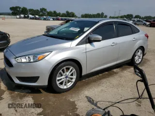 2015 Ford Focus SE z VIN 1FADP3F23FL280209, wystawiony jako Copart lot #59899965 z przebiegiem 48 096 mil mil oraz Szkoda całkowita • Salvage title. Historia ofert i sprzedaży dostępna na DreamBid. Obrazek 1.