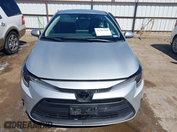 2025 Toyota Corolla LE with VIN 5YFB4MDE1SP266386, listed as a IAAI auction lot 41725262 with 1,472 mi miles. Bid and sale history available at carsss.com. Image 12.