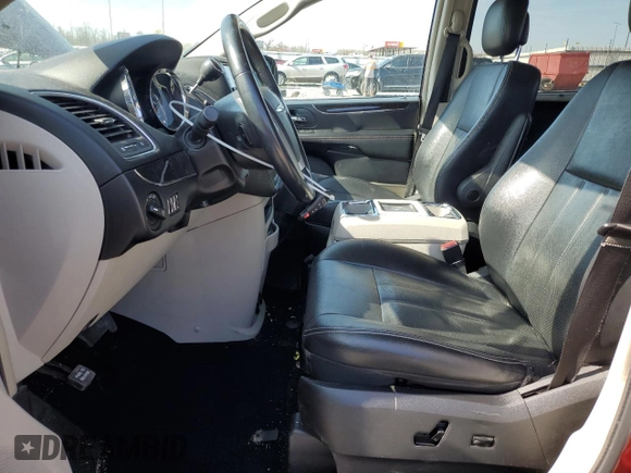 2013 Chrysler Town & Country Touring L with VIN 2C4RC1CG6DR559514, listed as a Copart auction lot 50955445 with 174,611 mi miles and Salvage Title. Bid and sale history available at DreamBid. Image 7.