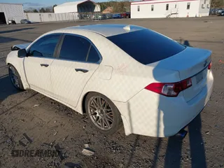 2011 Acura TSX z VIN JH4CU2E64BC002568, wystawiony jako IAAI lot #41197327 z przebiegiem 187 685 mil mil oraz . Historia ofert i sprzedaży dostępna na DreamBid. Obrazek 3.