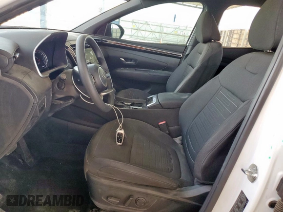 2024 Hyundai Santa Cruz SEL z VIN 5NTJBDDE0RH111743, wystawiony jako Copart lot #66049935 z przebiegiem 17 489 mil mil oraz Szkoda całkowita • Salvage title. Historia ofert i sprzedaży dostępna na DreamBid. Obrazek 7.