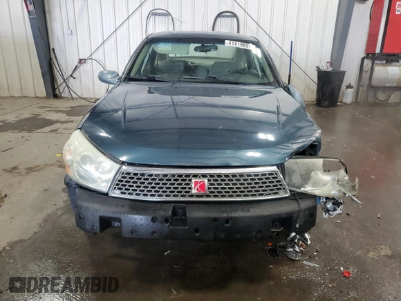2004 Saturn L L300 1 z VIN 1G8JC54F04Y513306, wystawiony jako Copart lot #41419895 z przebiegiem 81 860 mil mil oraz Szkody całkowita. Historia ofert i sprzedaży dostępna na DreamBid. Obrazek 5.
