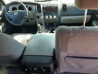2011 Toyota Tundra z VIN 5TFEY5F17BX099132, wystawiony jako Copart lot #49643335 z przebiegiem Nie podano mil oraz Szkoda całkowita • Salvage title. Historia ofert i sprzedaży dostępna na DreamBid. Obrazek 8.