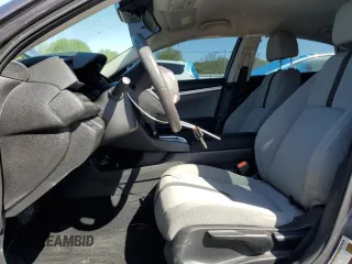 2019 Honda Civic LX with VIN 19XFC2F68KE003117, listed as a Copart auction lot 53500705 with 46,397 mi miles and Salvage Title. Bid and sale history available at DreamBid. Image 7.