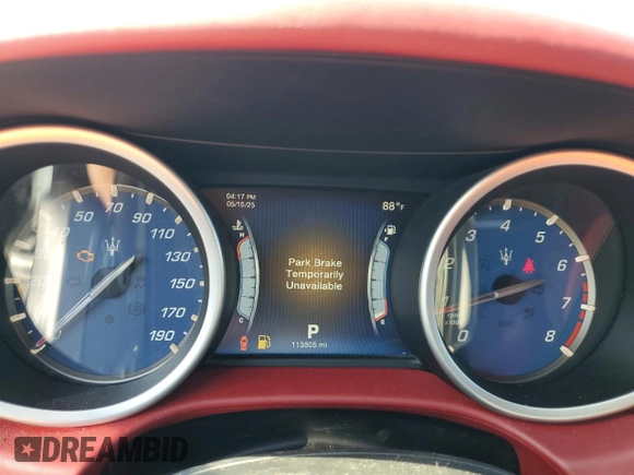 2014 Maserati Ghibli S Q4 z VIN ZAM57RTA6E1090293, wystawiony jako Copart lot #57298875 z przebiegiem 113 805 mil mil oraz Tytuł czysty. Historia ofert i sprzedaży dostępna na DreamBid. Obrazek 9.