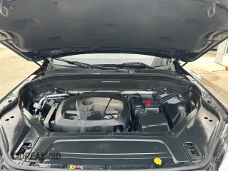 2017 Volvo XC90 Momentum with VIN YV4A22PK4H1122879, listed as a Copart auction lot 46342695 with 164,460 mi miles and Clean Title. Bid and sale history available at carsss.com. Image 7.
