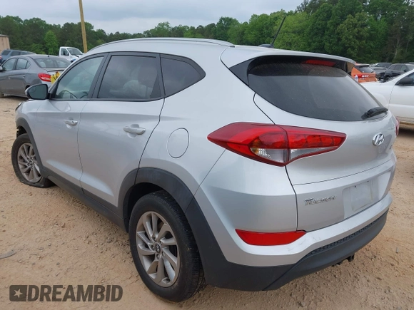 2016 Hyundai Tucson SE z VIN KM8J33A48GU116852, wystawiony jako IAAI lot #42111656 z przebiegiem 138 656 mil mil oraz . Historia ofert i sprzedaży dostępna na DreamBid. Obrazek 3.