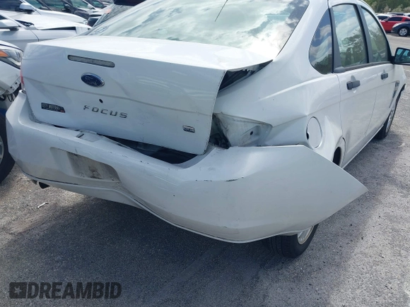 2008 Ford Focus SE with VIN 1FAHP35N98W280147, listed as a IAAI auction lot 41999465 with 133,511 mi miles. Bid and sale history available at carsss.com. Image 17.