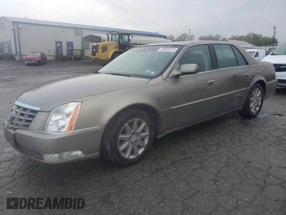 2010 Cadillac DTS 1SD z VIN 1G6KH5EY6AU126664, wystawiony jako Copart lot #58533225 z przebiegiem Nie podano mil oraz Szkoda całkowita • Salvage title. Historia ofert i sprzedaży dostępna na DreamBid. Obrazek 1.