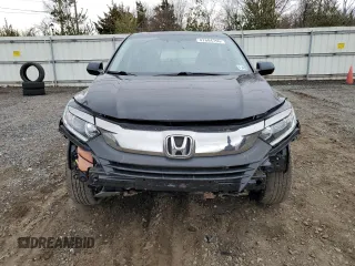 2021 Honda HR-V LX with VIN 3CZRU6H31MM743972, listed as a Copart auction lot 47684755 with 26,440 mi miles and Salvage Title. Bid and sale history available at carsss.com. Image 5.