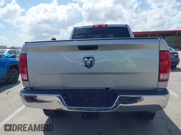 2018 Ram 2500 SLT with VIN 3C6UR5DL2JG300734, listed as a IAAI auction lot 42277603 with 74,923 mi miles and . Bid and sale history available at DreamBid. Image 16.