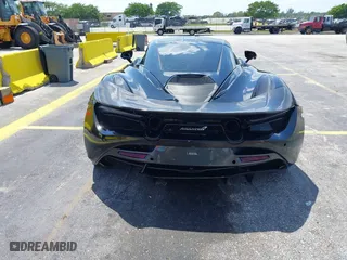 2018 McLaren 720S with VIN SBM14DCA9JW001142, listed as a IAAI auction lot 42117797 with 15,654 mi miles. Bid and sale history available at carsss.com. Image 16.