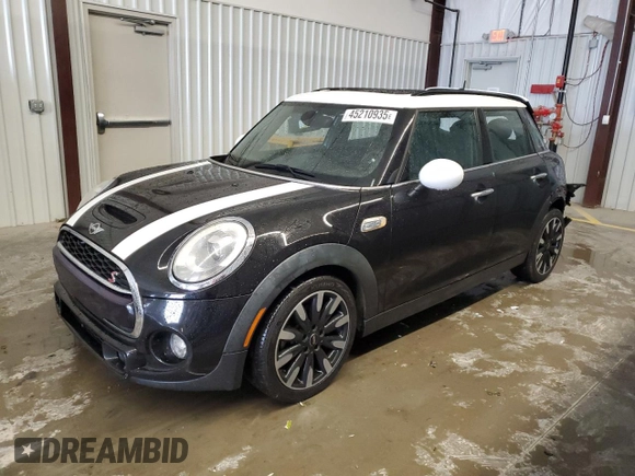 2017 MINI Hardtop 4 Door Cooper S z VIN WMWXU3C33H2F49198, wystawiony jako Copart lot #45210935 z przebiegiem 139 332 mil mil oraz Szkody całkowita. Historia ofert i sprzedaży dostępna na DreamBid. Obrazek 1.