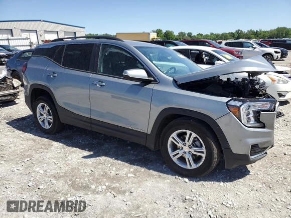 2024 GMC Terrain SLE z VIN 3GKALMEG9RL318986, wystawiony jako Copart lot #57306185 z przebiegiem 24 694 mil mil oraz Szkoda całkowita • Salvage title. Historia ofert i sprzedaży dostępna na DreamBid. Obrazek 4.
