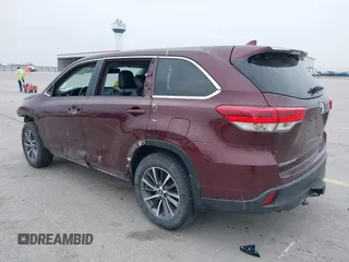 2019 Toyota Highlander SE with VIN 5TDJZRFH8KS993713, listed as a IAAI auction lot 42021246 with 122,078 mi miles and . Bid and sale history available at DreamBid. Image 3.