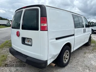 2013 Chevrolet Express Cargo z VIN 1GCSGAFX0D1173242, wystawiony jako IAAI lot #42792060 z przebiegiem 263 409 mil mil oraz . Historia ofert i sprzedaży dostępna na DreamBid. Obrazek 19.