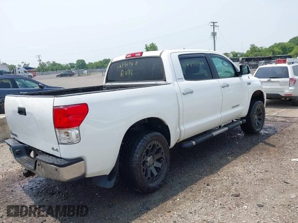 2013 Toyota Tundra Limited z VIN 5TFHY5F17DX295216, wystawiony jako IAAI lot #42390140 z przebiegiem 230 902 mil mil oraz . Historia ofert i sprzedaży dostępna na DreamBid. Obrazek 4.