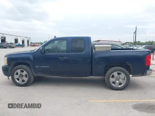 2008 Chevrolet Silverado 1500 Work Truck with VIN 1GCEC19X98Z293052, listed as a IAAI auction lot 42165426 with 287,865 mi miles and . Bid and sale history available at DreamBid. Image 14.