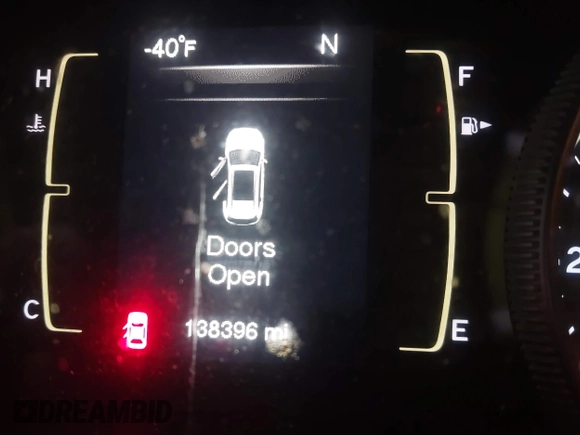 2015 Jeep Cherokee Latitude with VIN 1C4PJMCBXFW784869, listed as a IAAI auction lot 41951297 with 138,396 mi miles. Bid and sale history available at carsss.com. Image 15.