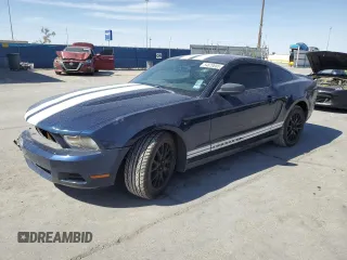 2010 Ford Mustang V6 с VIN 1ZVBP8AN7A5106427, выставлен на аукционе Copart как лот 54679085 с пробегом 199 556 миль миль и Списание • Salvage title. История ставок и продаж доступна на DreamBid. Изображение 1.
