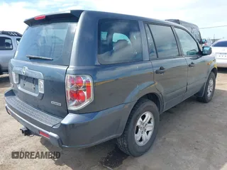 2006 Honda Pilot LX with VIN 2HKYF18146H556070, listed as a IAAI auction lot 42011915 with 145,112 mi miles and . Bid and sale history available at DreamBid. Image 4.