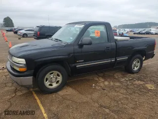 2000 Chevrolet Silverado 1500 with VIN 1GCEC14W0YZ252419, listed as a Copart auction lot 43834845 with 0 mi miles and Clean Title. Bid and sale history available at carsss.com. Image 1.