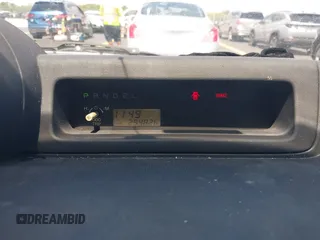 2006 Scion xB z VIN JTLKT324264122365, wystawiony jako IAAI lot #42315138 z przebiegiem 294 826 mil mil oraz . Historia ofert i sprzedaży dostępna na DreamBid. Obrazek 7.