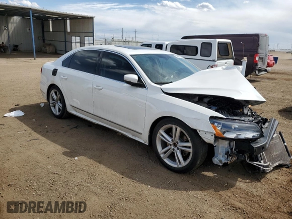 2015 Volkswagen Passat SEL Premium z VIN 1VWCV7A37FC072477, wystawiony jako Copart lot #53499125 z przebiegiem 126 207 mil mil oraz Szkoda całkowita • Salvage title. Historia ofert i sprzedaży dostępna na DreamBid. Obrazek 4.