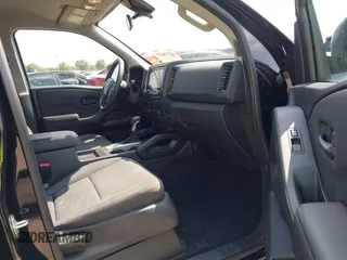 2023 Nissan Frontier SV with VIN 1N6ED1EK9PN640468, listed as a IAAI auction lot 42374631 with 35,447 mi miles and . Bid and sale history available at DreamBid. Image 5.