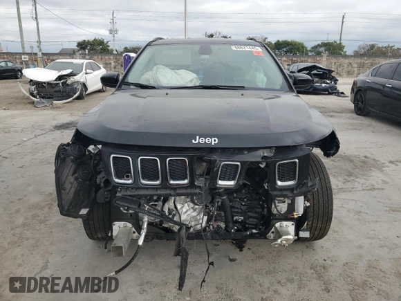 2019 Jeep Compass Latitude with VIN 3C4NJCBB7KT851656, listed as a Copart auction lot 88621445 with Not Provided miles and Salvage Title. Bid and sale history available at DreamBid. Image 5.