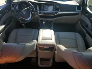 2018 Toyota Highlander Hybrid XLE with VIN 5TDJGRFH9JS045034, listed as a Copart auction lot 81771394 with 106,504 mi miles and Salvage title. Bid and sale history available at DreamBid. Image 8.