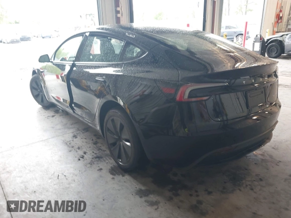2025 Tesla Model 3 Long Range с VIN 5YJ3E1EB9SF915531, выставлен на аукционе IAAI как лот 42191805 с пробегом 3 333 миль миль и . История ставок и продаж доступна на DreamBid. Изображение 3.