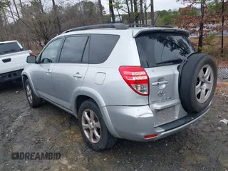 2010 Toyota RAV4 Limited с VIN 2T3YK4DV3AW008620, выставлен на аукционе IAAI как лот 41748119 с пробегом 190 707 миль миль и . История ставок и продаж доступна на DreamBid. Изображение 3.