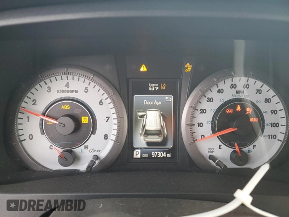 2020 Toyota Sienna SE with VIN 5TDXZ3DC0LS062302, listed as a Copart auction lot 46988815 with 97,304 mi miles and Salvage Title. Bid and sale history available at DreamBid. Image 9.