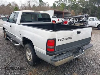 2000 Dodge 1500 with VIN 3B7HC13Z8YM207318, listed as a IAAI auction lot 41417475 with 232,453 mi miles and . Bid and sale history available at DreamBid. Image 6.