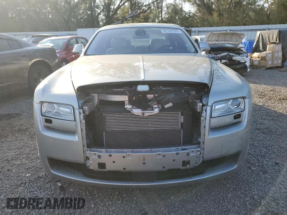 2012 Rolls-Royce Ghost z VIN SCA664L50CUX65544, wystawiony jako Copart lot #45107245 z przebiegiem 49 206 mil mil oraz Szkody całkowita. Historia ofert i sprzedaży dostępna na DreamBid. Obrazek 5.