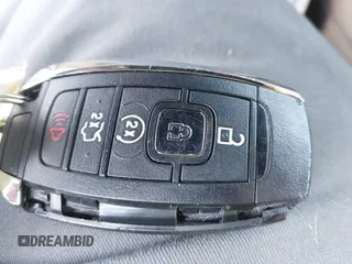 2017 Lincoln MKC Reserve с VIN 5LMTJ3DH8HUL49710, выставлен на аукционе IAAI как лот 42224457 с пробегом 106 392 миль миль и . История ставок и продаж доступна на DreamBid. Изображение 11.