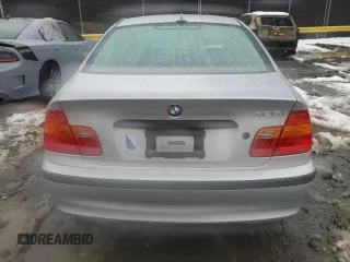 2004 BMW 3 Series 325i with VIN WBAET37464NH04736, listed as a Copart auction lot 44700895 with 219,460 mi miles and Salvage Title. Bid and sale history available at carsss.com. Image 6.