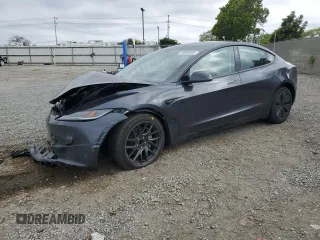 2025 Tesla Model 3 Long Range с VIN 5YJ3E1EA5SF918823, выставлен на аукционе Copart как лот 55966905 с пробегом 3 754 миль миль и Списание • Salvage title. История ставок и продаж доступна на DreamBid. Изображение 1.